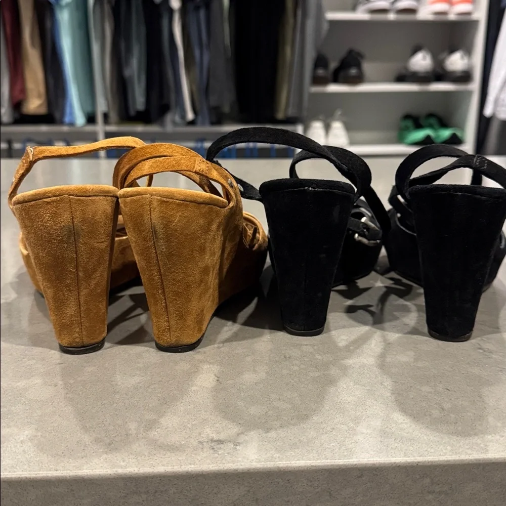 Ugg Australia Soft Black and Tan Women's Wedges size 9 - Picture 6 of 11